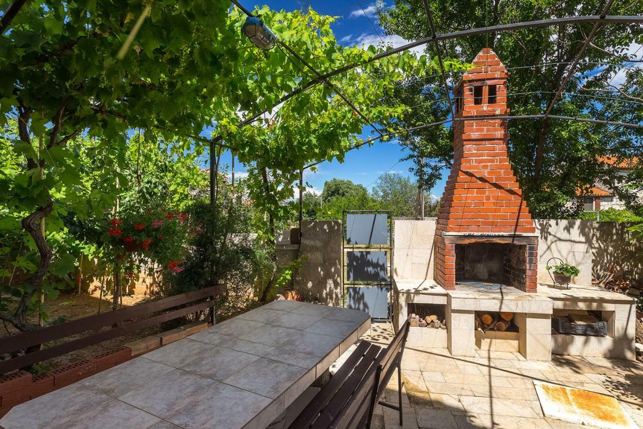 Apartman D&D, Dvorine 63 Banjole Bagian luar foto