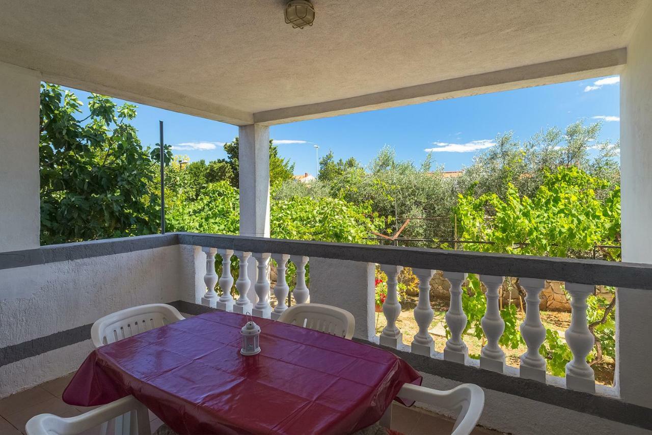 Apartman D&D, Dvorine 63 Banjole Bagian luar foto